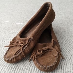 Minnetonka Kilty Suede Hardsole Moccasin
